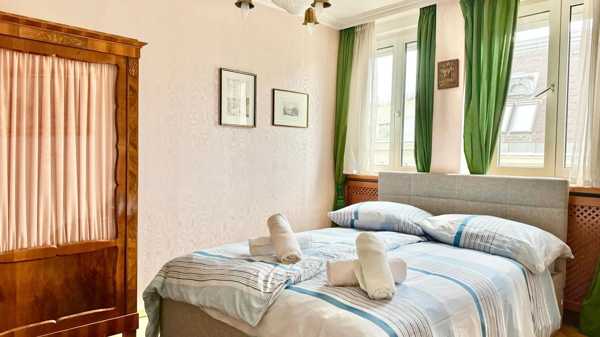 110 M2 Rooftop Apartment - St Stephen'S Cathedral View ウィーン